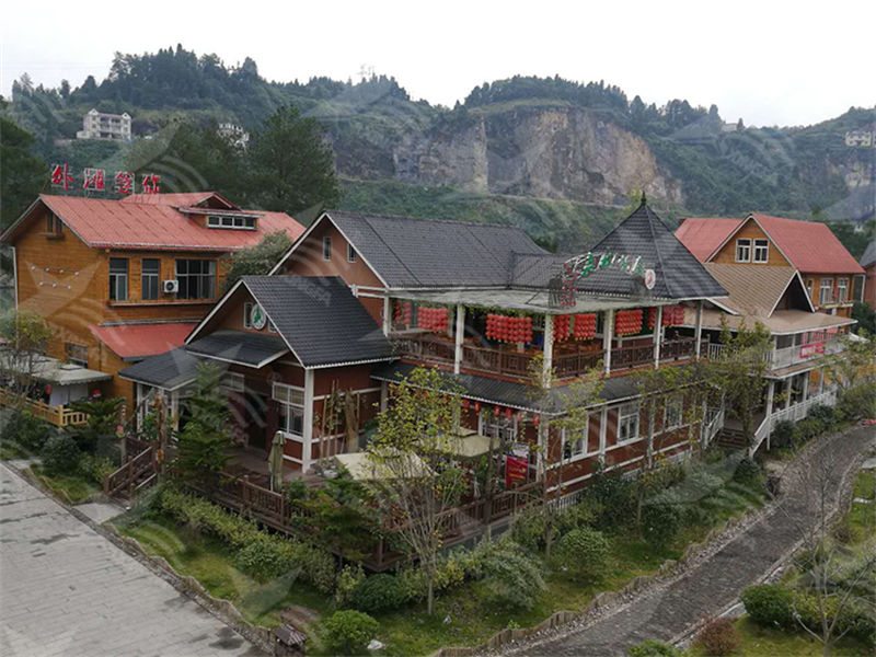 选择濮阳合成树脂瓦，为南方屋顶雨季防水护航